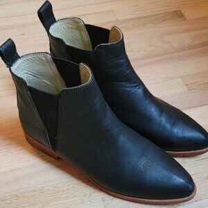 Nisolo Eva Everyday Chelsea Boot in Black 8.5